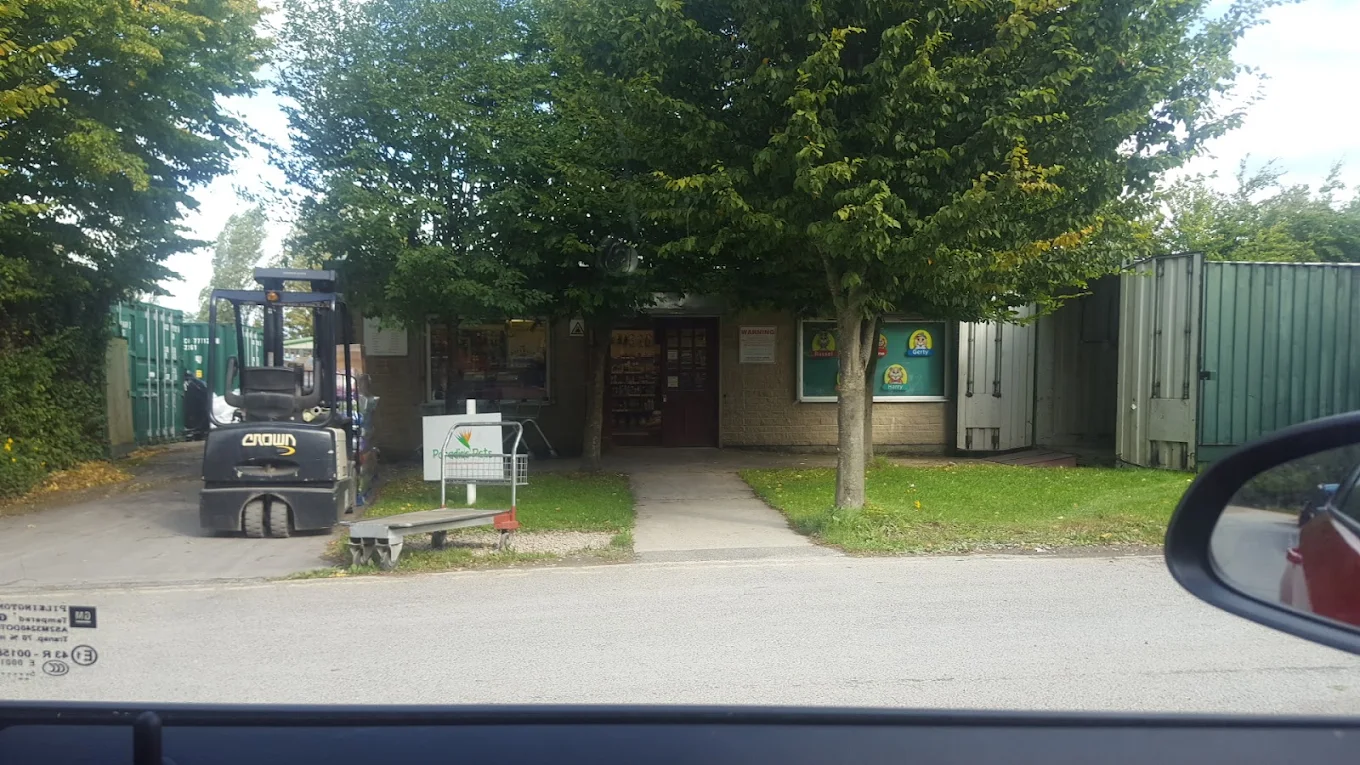  pet shop in swindon